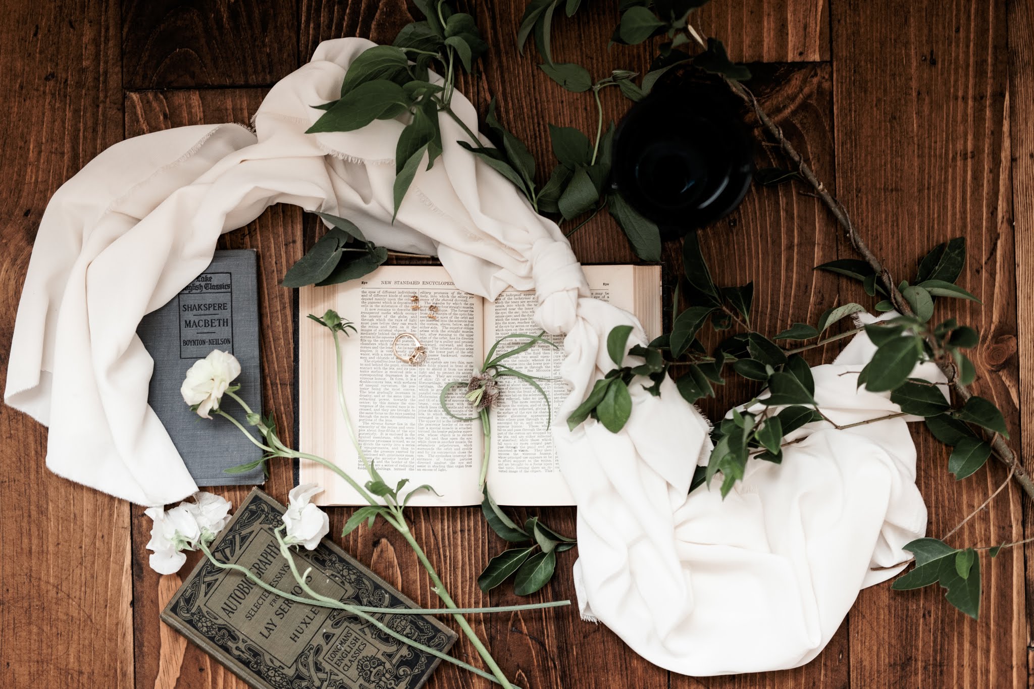Rescheduled Wedding Into a New Season due to COVID19? Take a look at our tips! originally published on ivoryandink.com