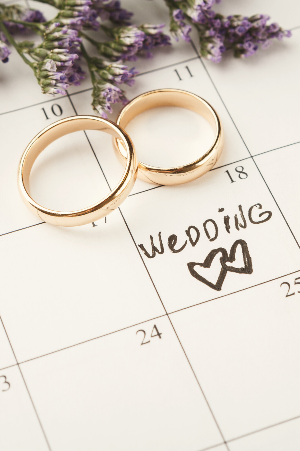 Check out these tips on how to hire the perfect wedding planner for you!